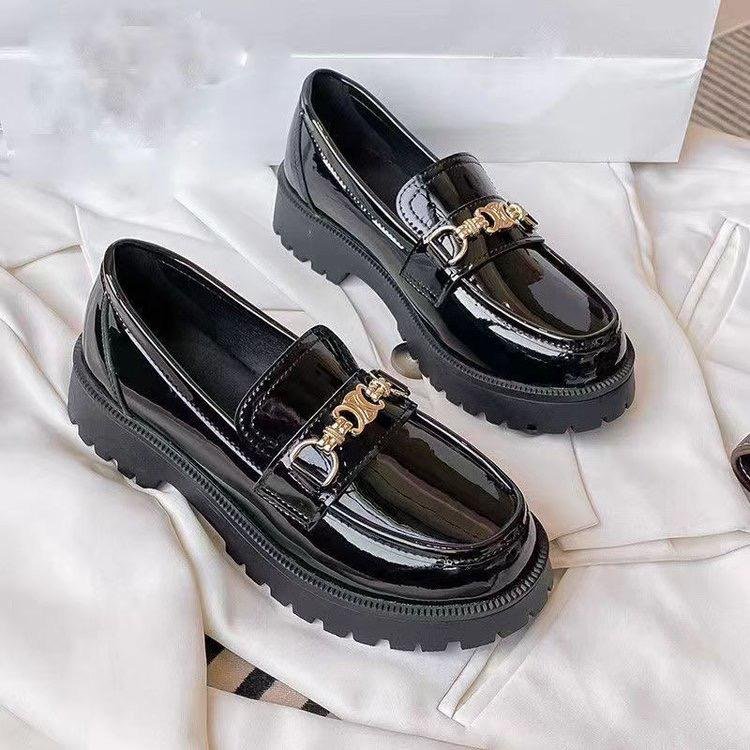 Women’s Metal Chain Decor British Style Thick Sole Shiny Leather Penny Loafers, Slip-On Soft Sole Little Black Casual Shoes, Fashion Versatile And Comfortable